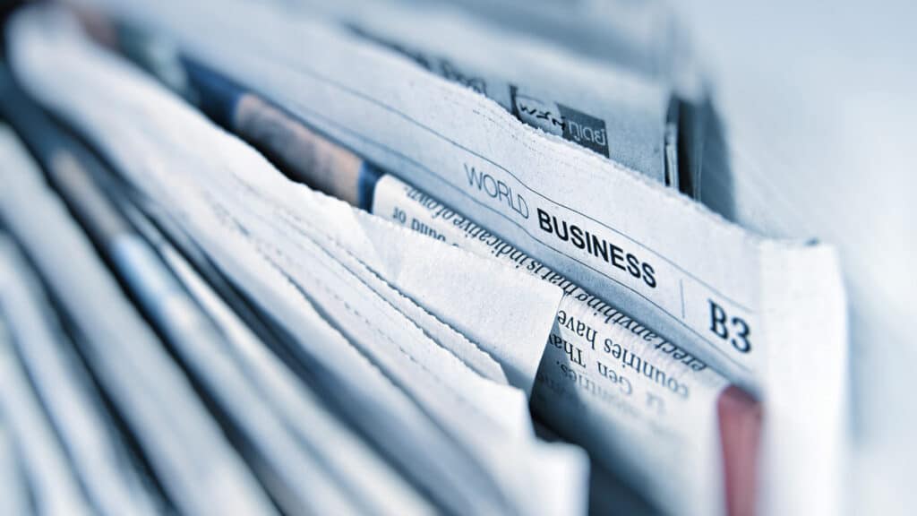 Newspapers - Media Bias toward Influencers